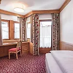 Berghof Ξενοδοχείο Mayrhofen