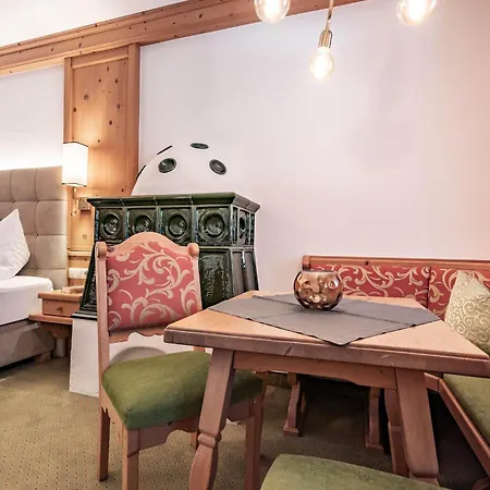 Отель Berghof 4*