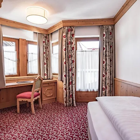 Berghof Otel Mayrhofen