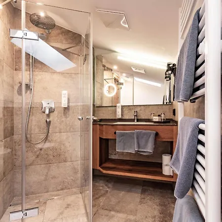 Berghof 4*