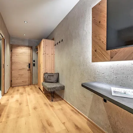 Berghof Hotel 4*