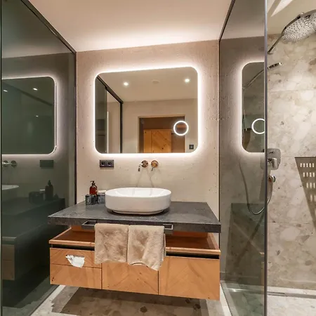 Berghof Hotel 4*