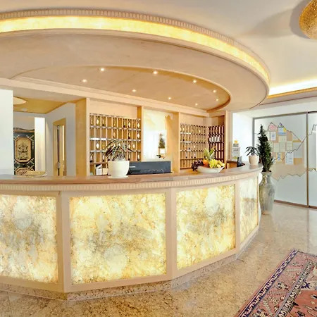 فندق Berghof Gmbh 4*