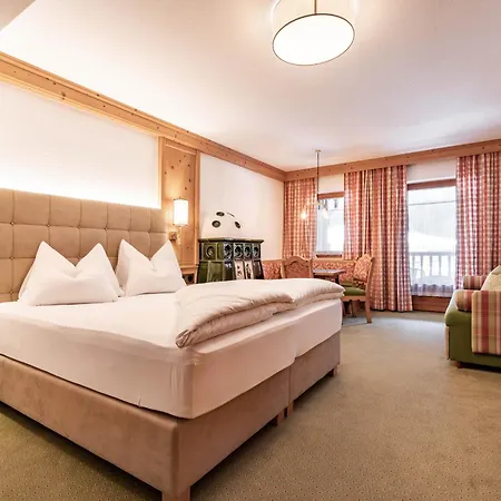 Berghof Hotel 4*