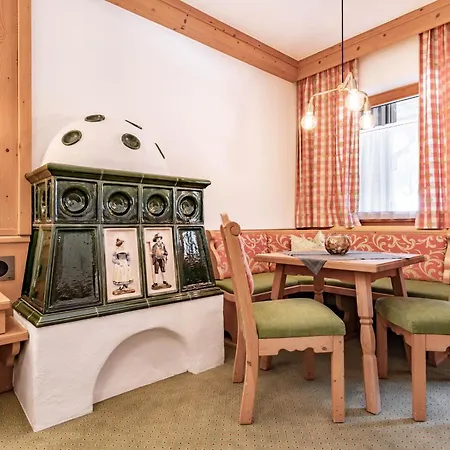 Berghof Hotel 4*