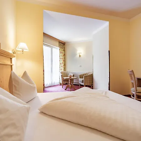 فندق Berghof Gmbh 4*
